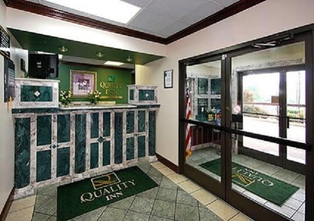 Quality Inn Russellville מראה חיצוני תמונה